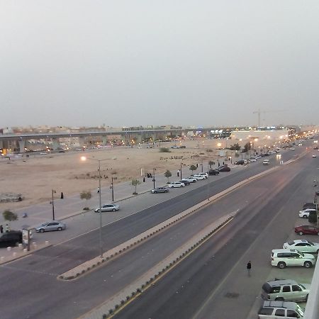 Al Makan Al Mosafer 116 Hotel By Al Azmy Riaad Buitenkant foto