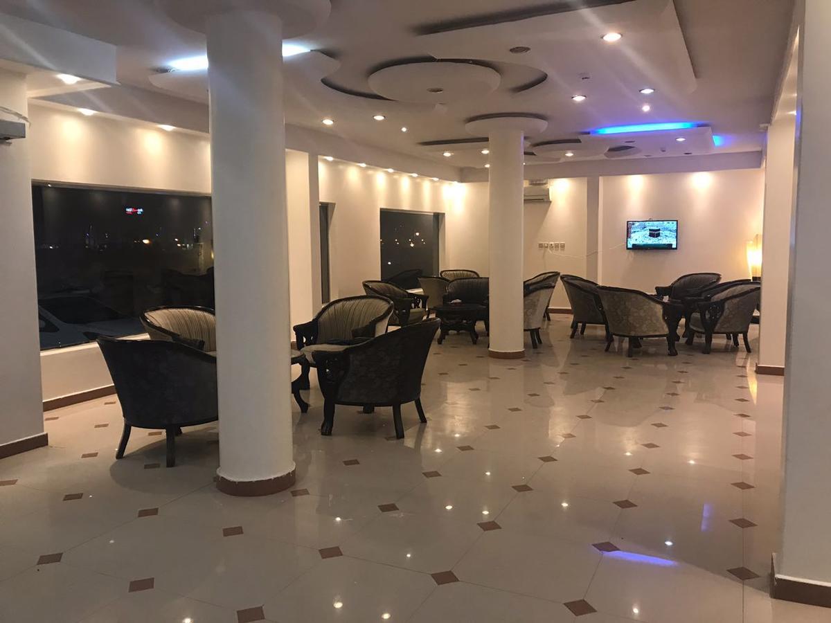 Al Makan Al Mosafer 116 Hotel By Al Azmy Riaad Buitenkant foto
